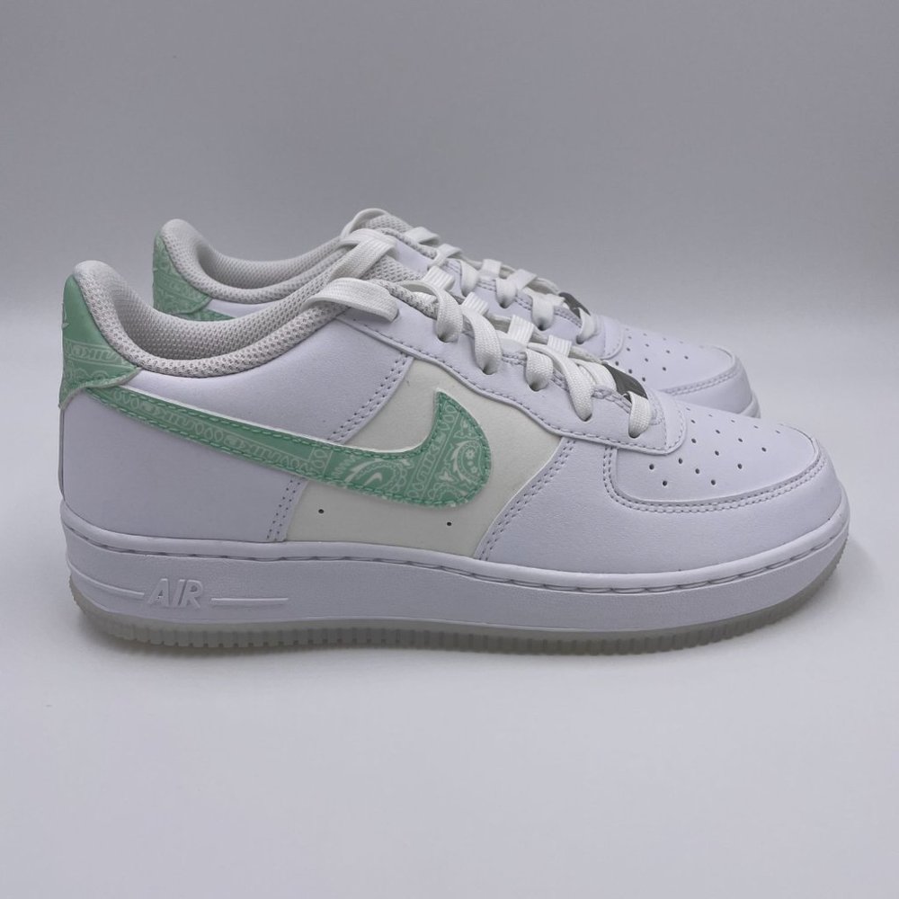 Nike Air Force 1 LV8 White / Mint Womens Shoes